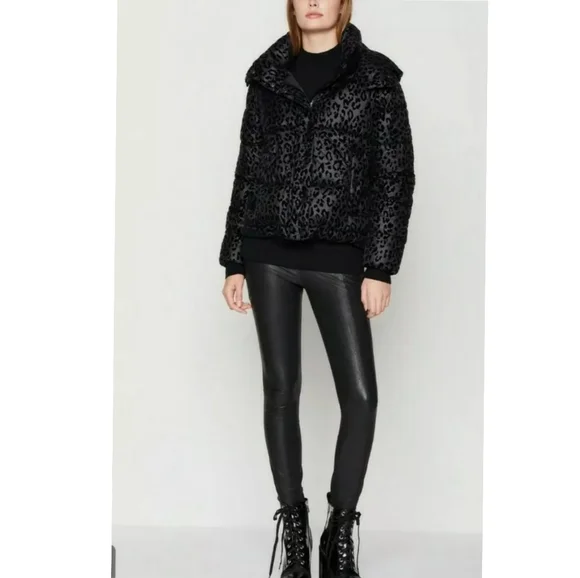 BCBG Generation Hooded Midweight Puffer Black Leopard Jacket size Small - Picture 5 of 13